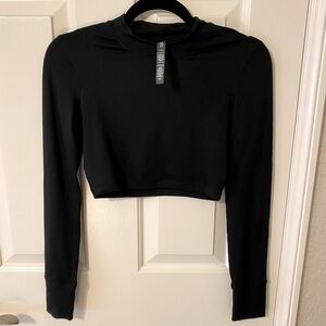 Vuori XS Mock Neck Crop Top Black